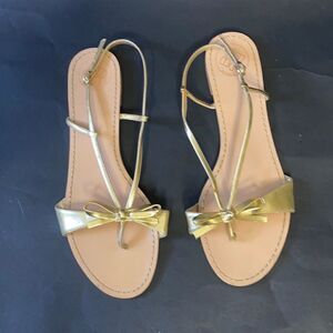 BCBG sandals 